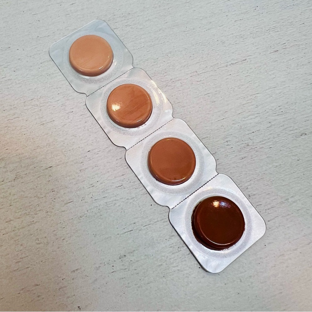 Luxury Foundation Concealer Sample Bundle Gucci YSL Charlotte Tilbury RMS NWT - Picture 12 of 16